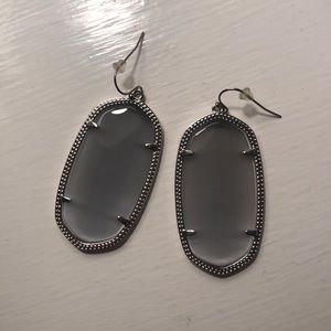 Kendra Scott Danielle Earrings in Gray